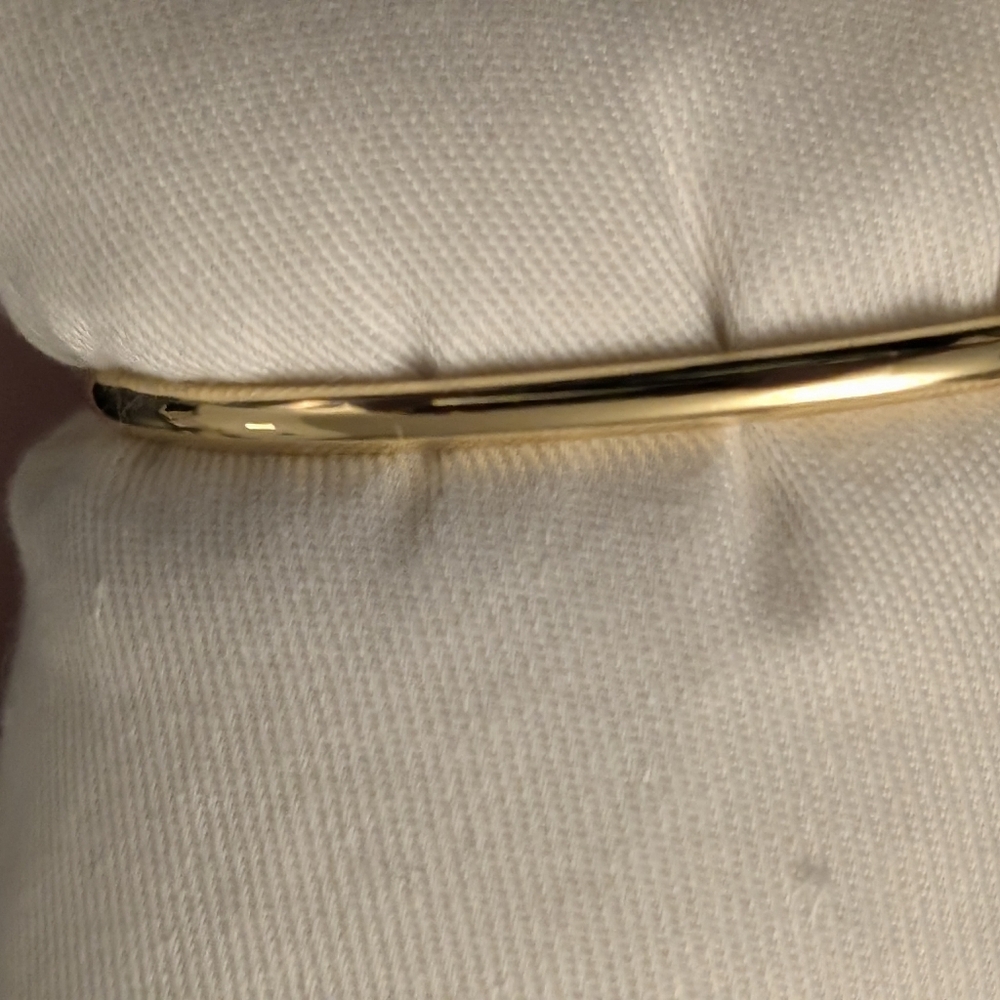 Kate Spade ♠️ Black flower white pearl KATE Spade flex cuff hinge bracelet - Picture 2 of 4